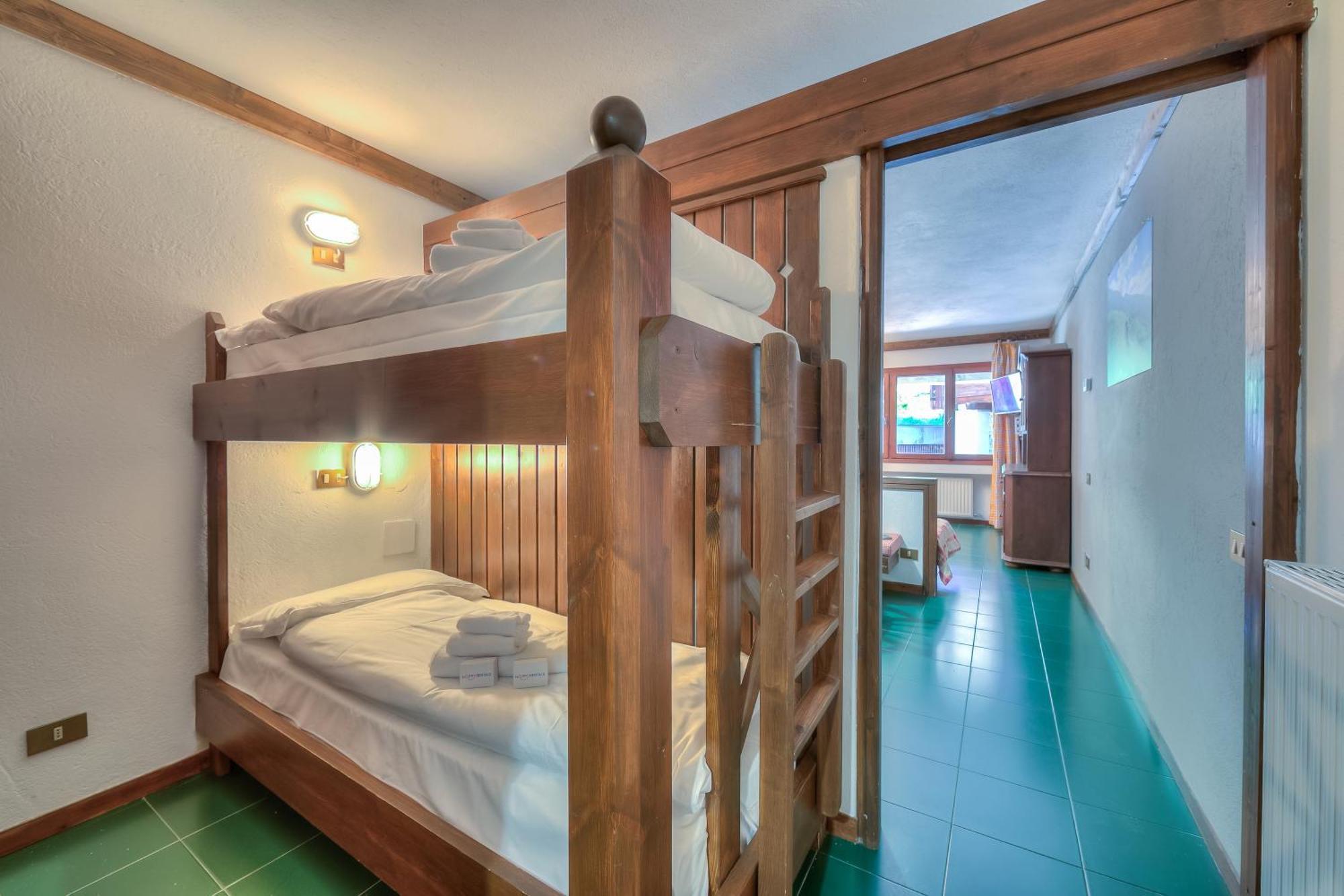 Grange Hike & Ski Sestriere Apartments Экстерьер фото
